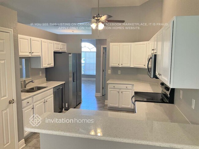 Building Photo - 25940 Aysen Dr