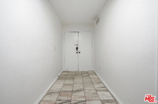 Foto del edificio - 1037 N Vista St