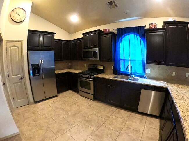 Building Photo - 2517 Prado Del Sol Ave