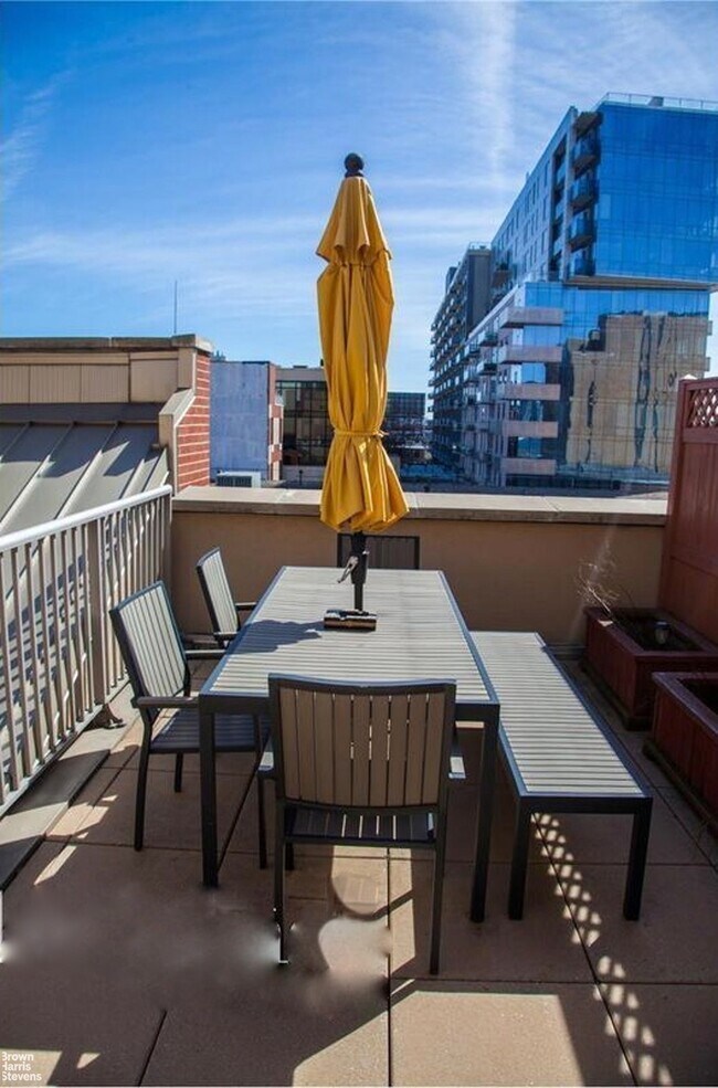Foto del edificio - 1BR w/Private Terrace for Rent!