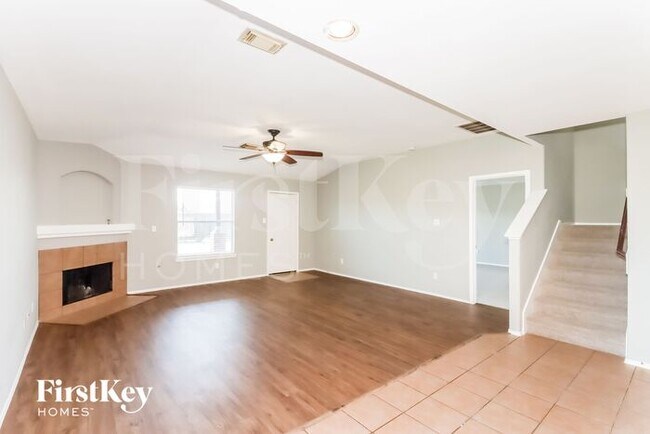 Foto del edificio - 3135 Sun Terrace Ln
