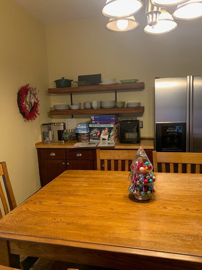 Foto del edificio - 3418 Walworth Ave