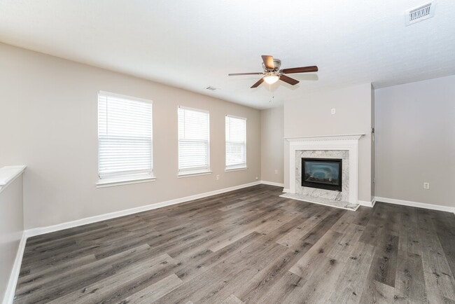 Foto del edificio - 4969 Saddle Creek Cir