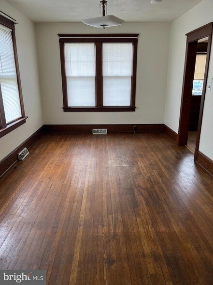 Building Photo - 88 S Main St