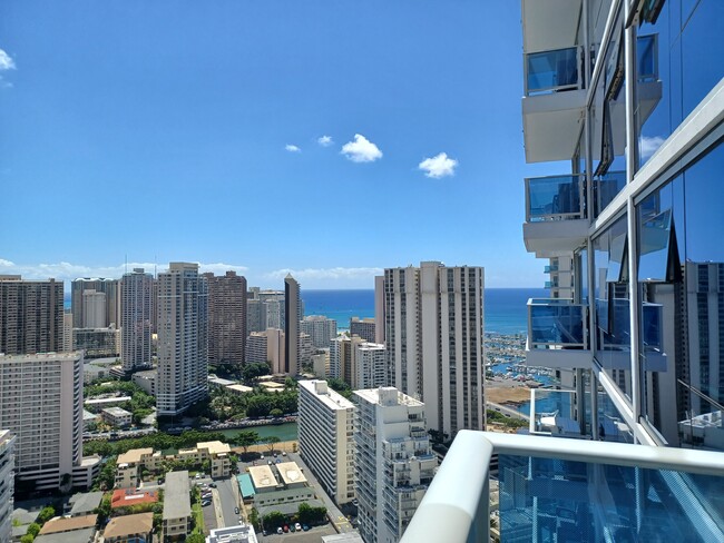 Foto del edificio - 1631 Kapiolani Blvd