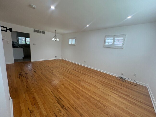 Foto del edificio - 4030 Lyons St