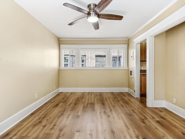 Foto del edificio - 1460 Gaviota Ave