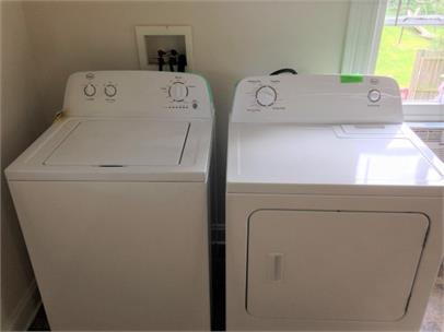 Foto del edificio - 1-Bedroom Retreat in the Heart of Luray - Perfect for Cozy Living!