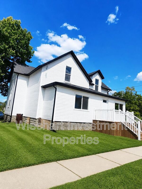 Building Photo - 770 Richie Ave