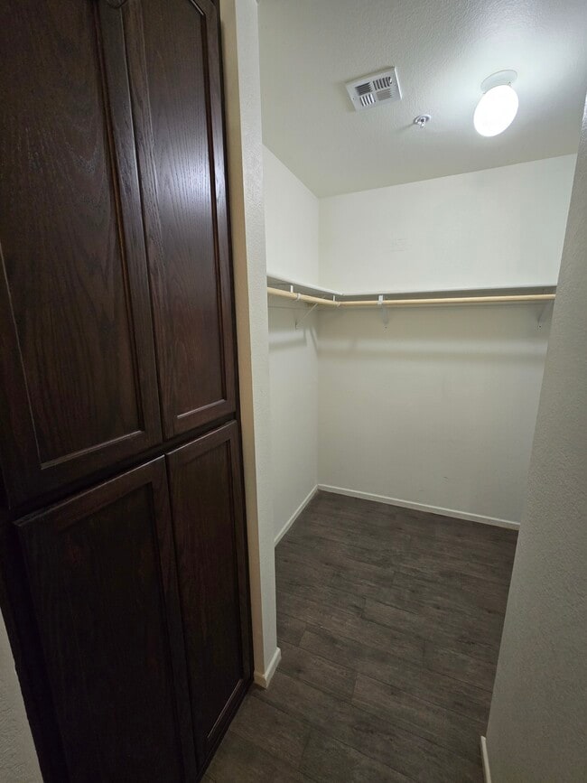 Foto del edificio - 7416 E 37th Pl