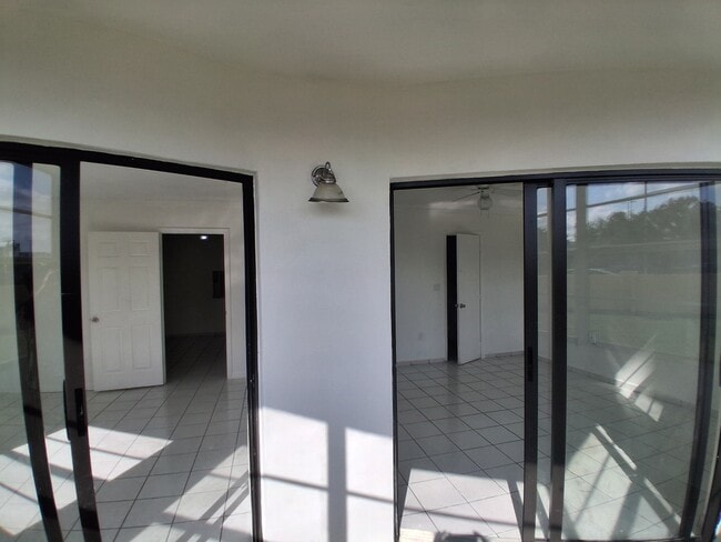 Foto del edificio - 1605 NE Miami Gardens Dr