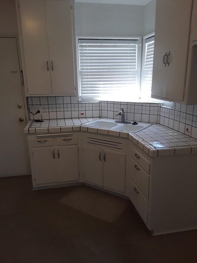 Cocina - 1618 Berkeley St