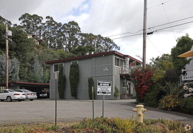 Building Photo - 340 Highland Ave