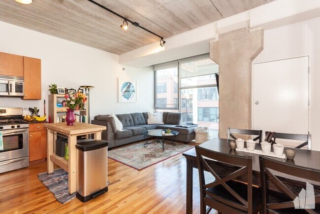 Foto del edificio - Fantastic One Bed Condo with In-Unit Laundry!