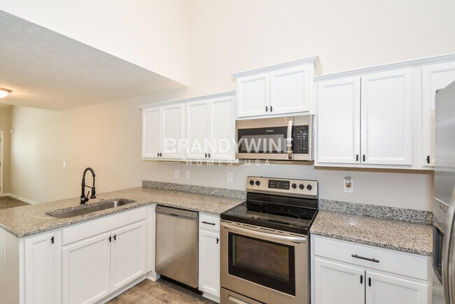 Foto del edificio - 3218 Clemons Cir