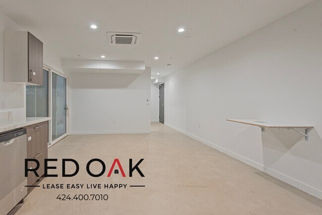 Building Photo - ~1 Month FREE~ Newly Built One Bedroom on ...