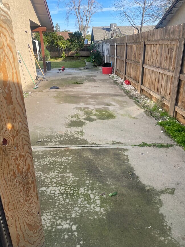 Foto del edificio - 429 Benjamin Ct