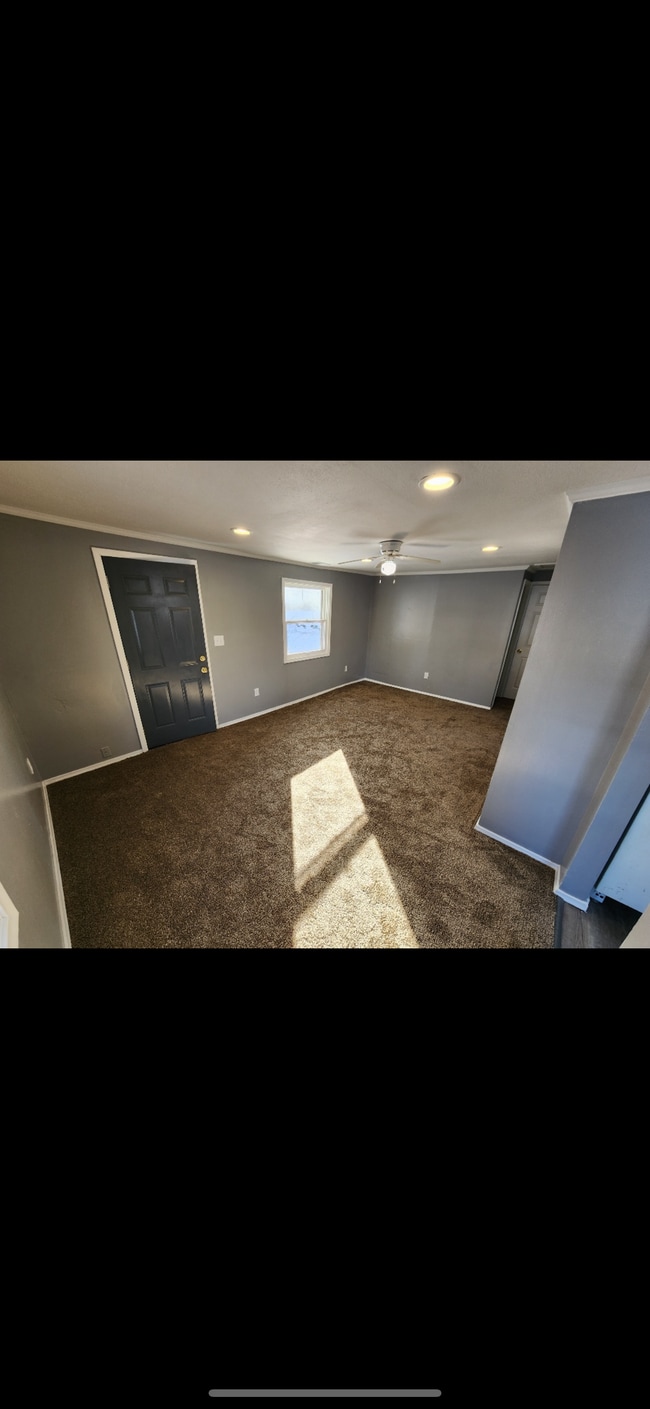 Foto del edificio - 409 E Woodside St