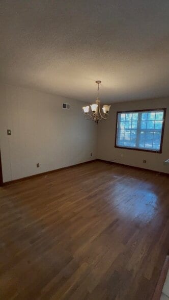 Building Photo - 3611 Naylor Dr