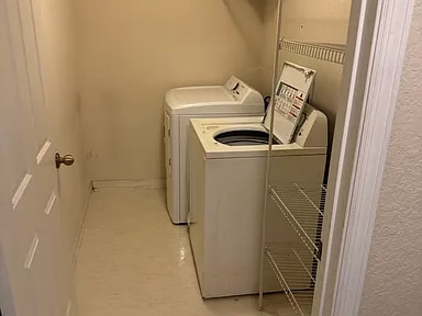 Foto del edificio - 18001 Richmond Pl Dr