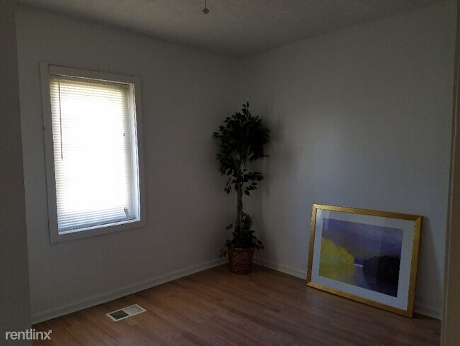 Building Photo - 3 br, 2 bath House - 150 Little street
