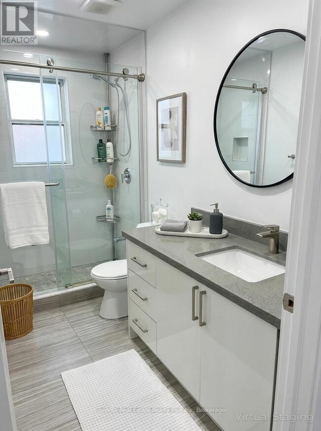 Photo du bâtiment - 312 Douglas Ave