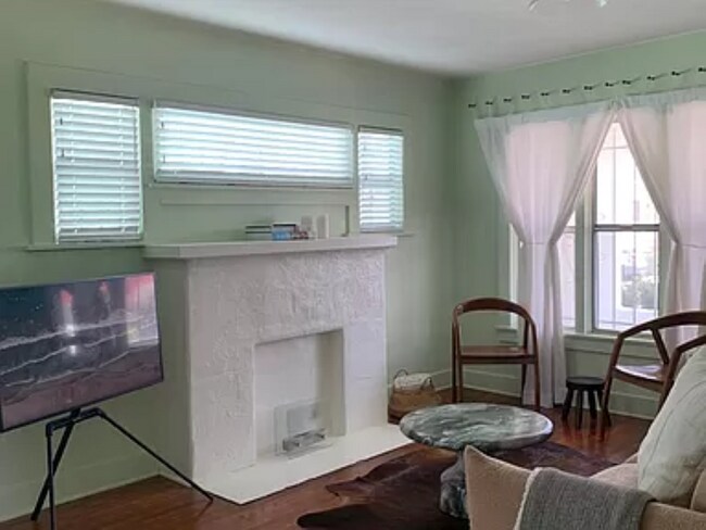 Building Photo - Fully Furnished Mediterranean House for Rent!