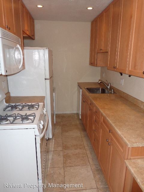 Building Photo - 3376-3382 Bayside Ln