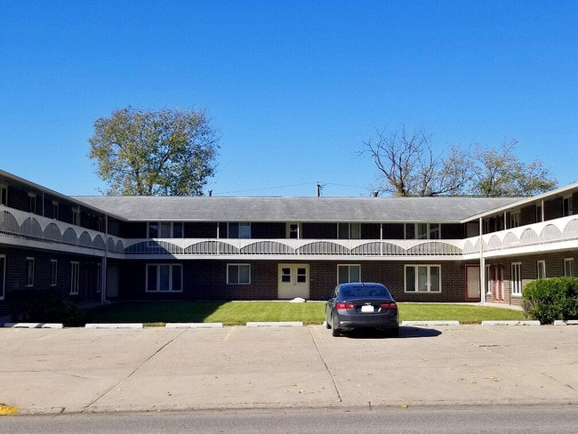 Building Photo - 419 S Walnut Ave