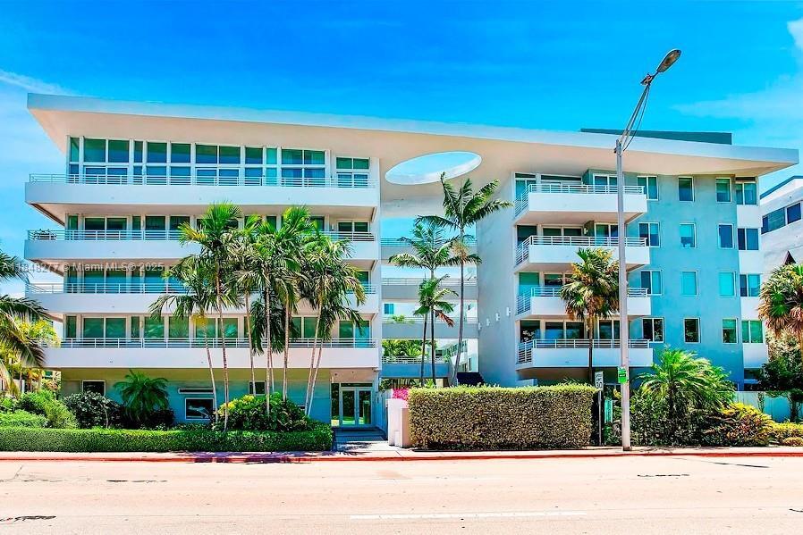 Foto principal - 7800 Collins Ave