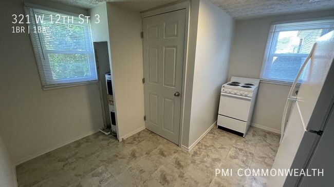 Building Photo - 1 Bed / 1 Bath Apartment (Available Now)