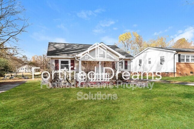 Building Photo - 2909 Glendale Ave