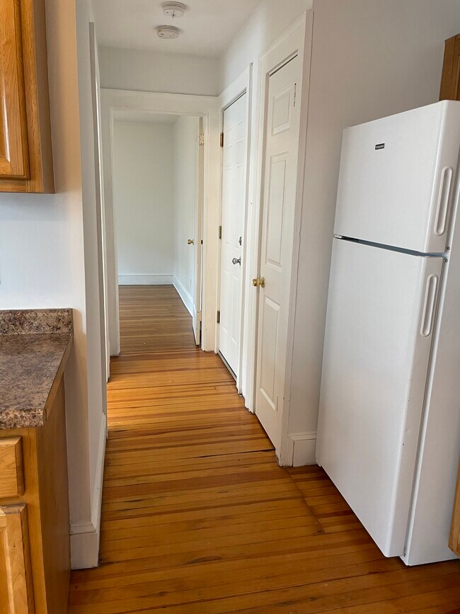 Hallway - 22 Francis St