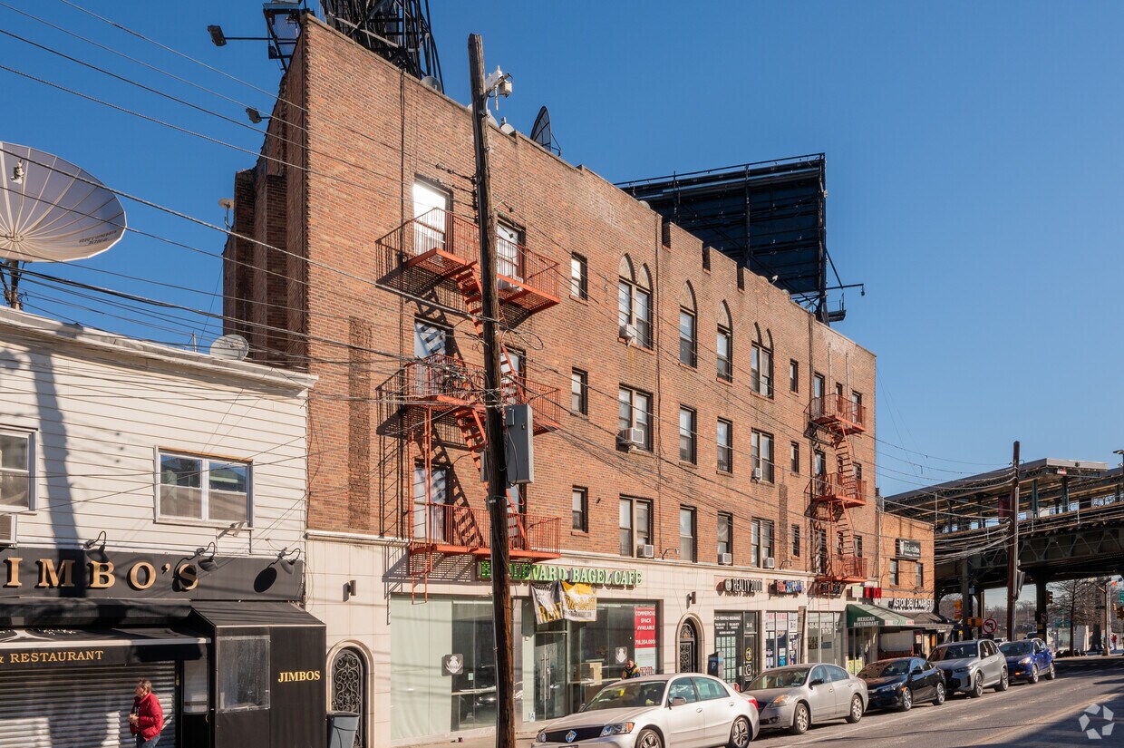 Building Photo - 30-07 Astoria Blvd
