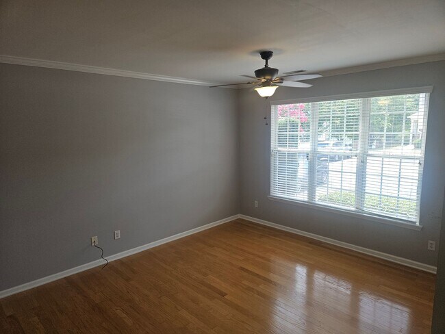 Foto del edificio - 5714 Clearbay Ln