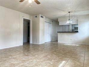Primary Photo - 5670 Birchmont Dr
