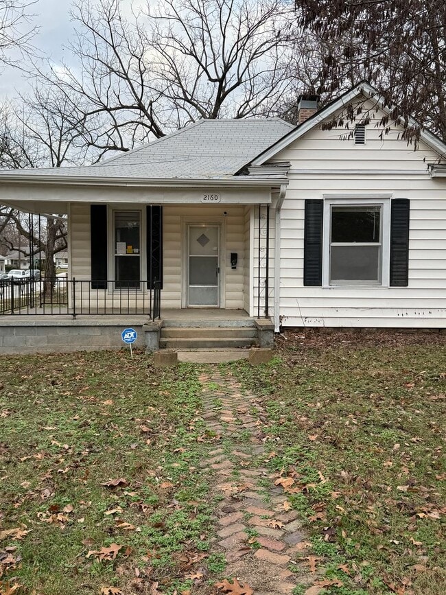 Building Photo - 2160 N Campbell Ave