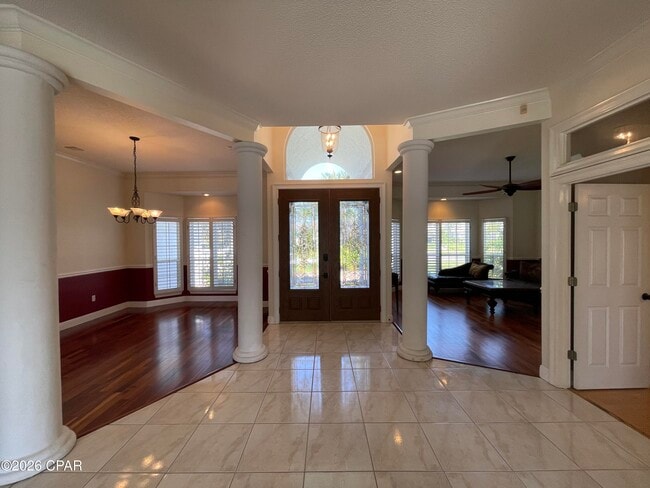 Foto del edificio - 102 Grove Isle Blvd