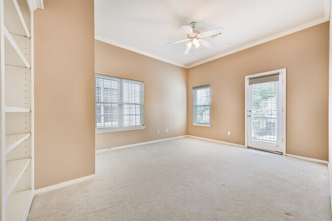 Building Photo - 5023 Nolda St