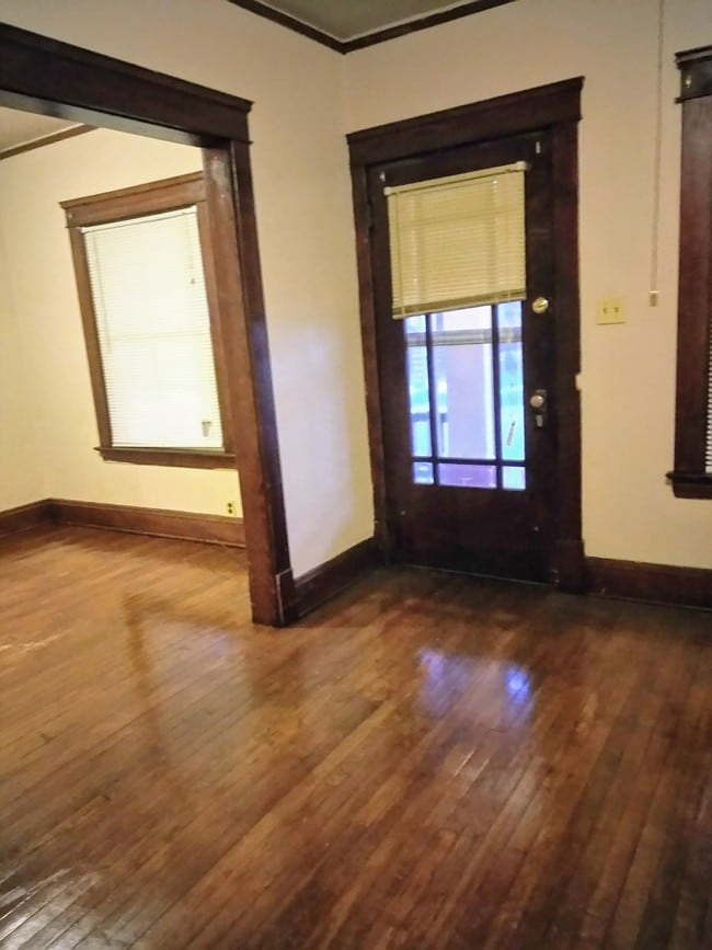 Building Photo - 2782 E 126th St