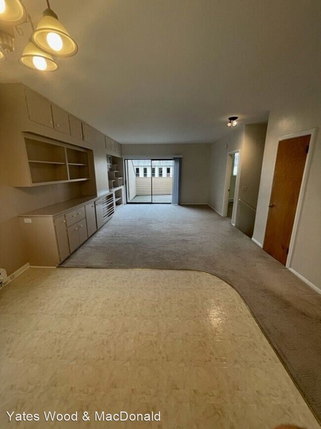 Building Photo - 2 br, 1 bath House - 4526 1/2 15th Ave NE