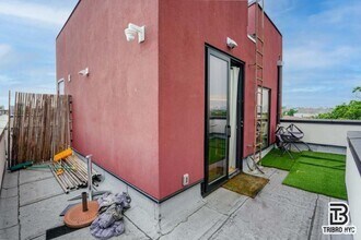 Building Photo - 169 Hull St