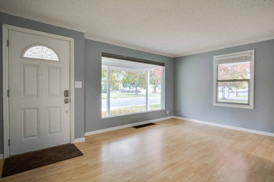 Building Photo - Shadle Park Home For Rent