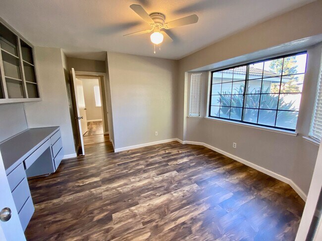 Foto del edificio - $2,095 Armstrong & Sierra 3 Bedroom Home, ...