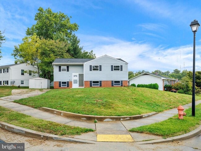 Foto del edificio - 4001 Starbrook Rd
