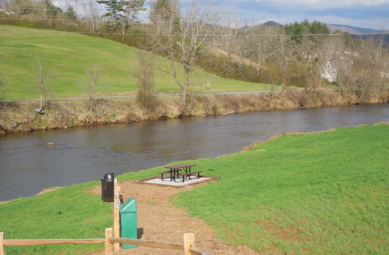 Steps from Webster River Park - 2021 Webster Rd