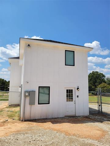 Foto del edificio - 1317 E Main St