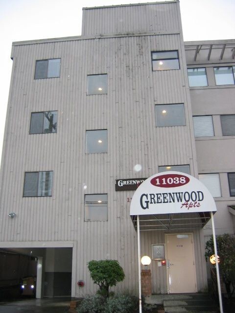 Building Photo - 11038 Greenwood Ave N