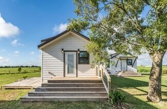 Building Photo - 452 Co Rd 205