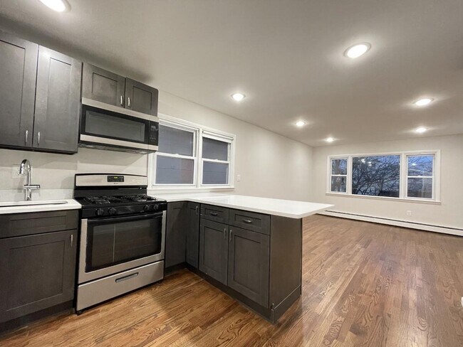 Foto del edificio - 256 Lexington Ave